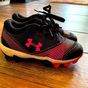 Under armor toddler cleats size 9